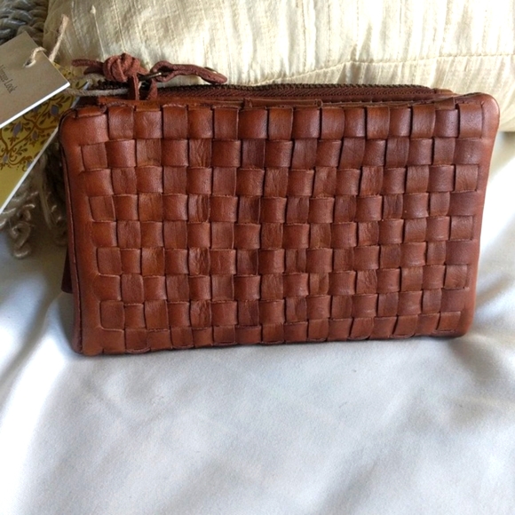 Handbags - Luxury Woven Leather Wallet